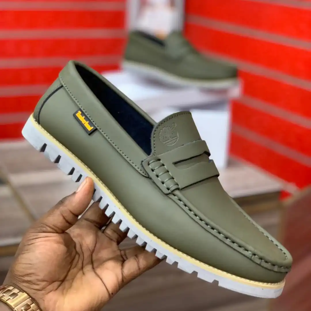 Sepatu Slop Ringan